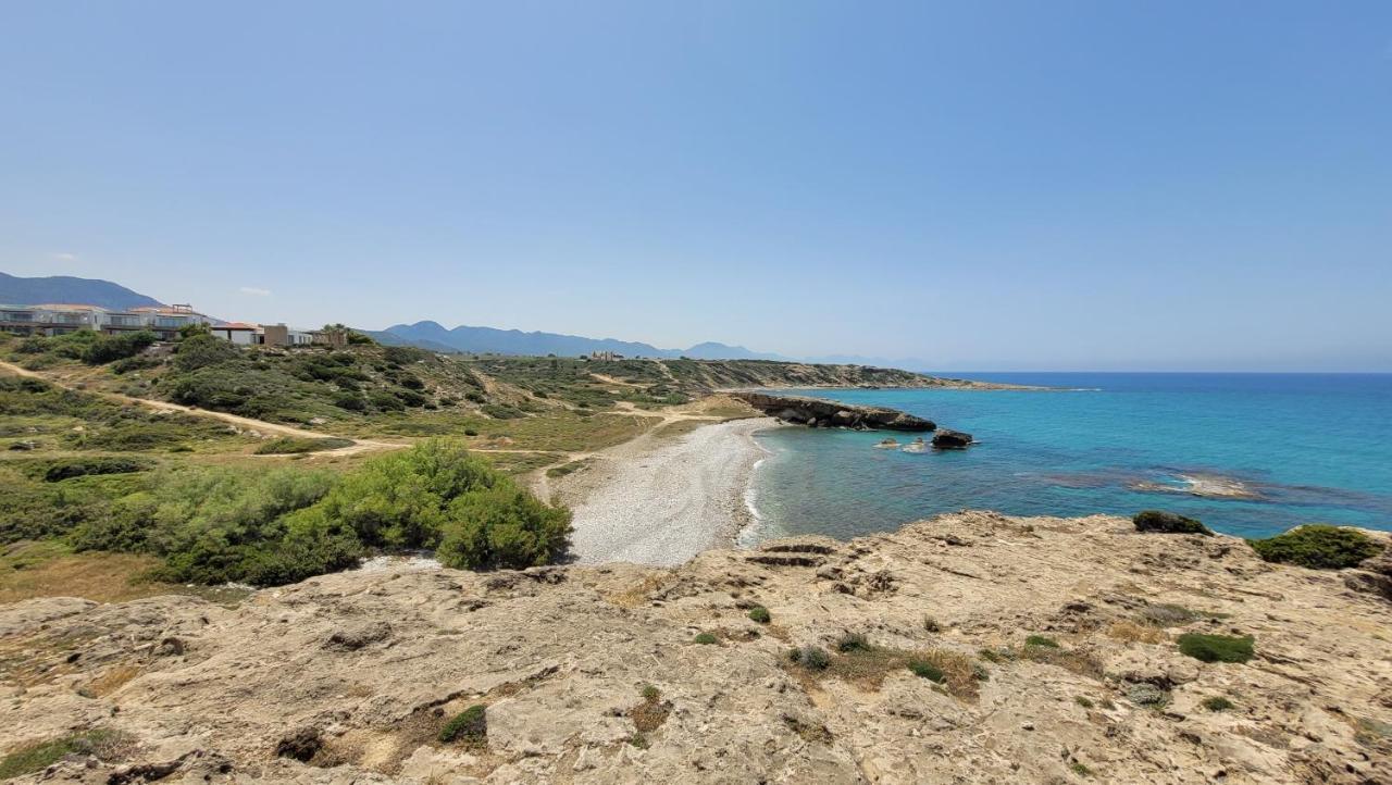 Sea And Mountain View Beachfront Penthouse Yali Eksteriør bilde