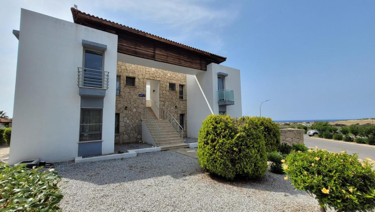 Sea And Mountain View Beachfront Penthouse Yali Eksteriør bilde