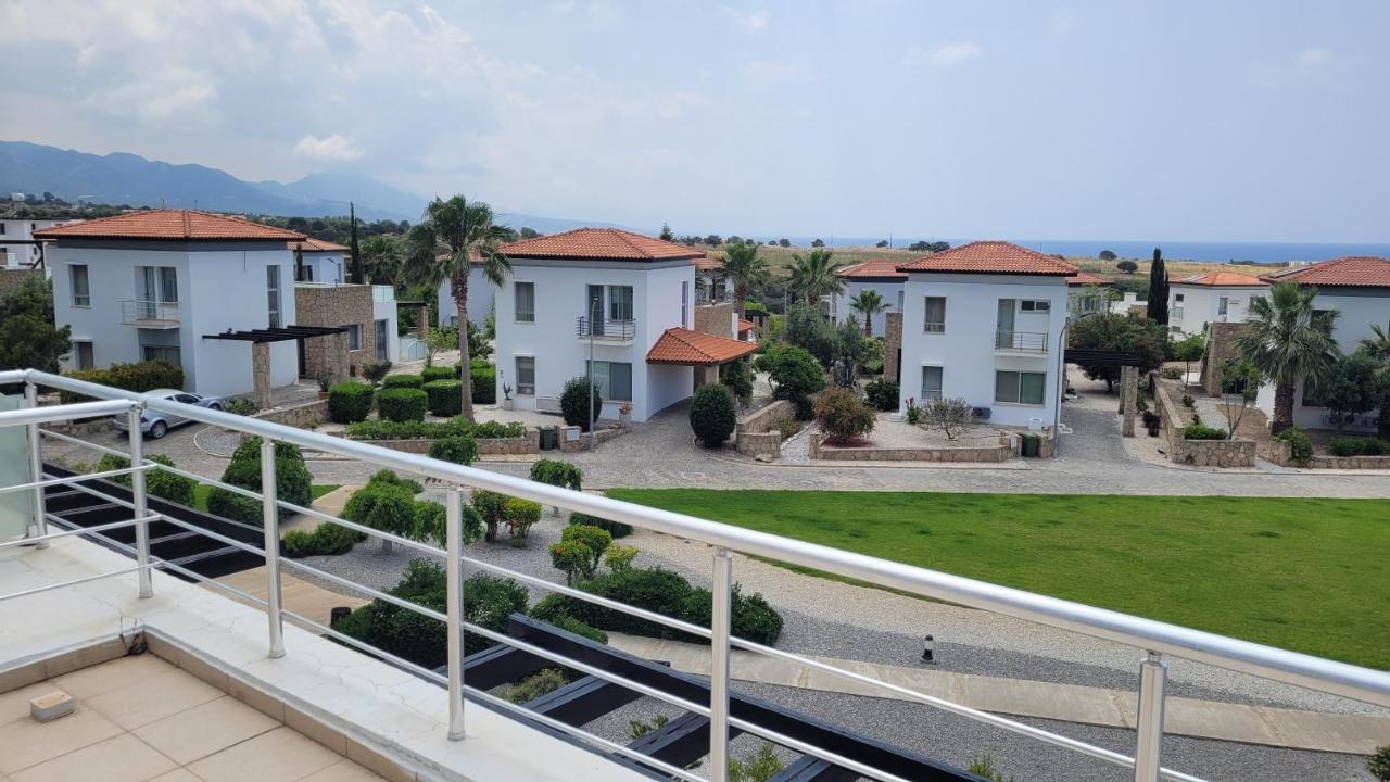 Sea And Mountain View Beachfront Penthouse Yali Eksteriør bilde